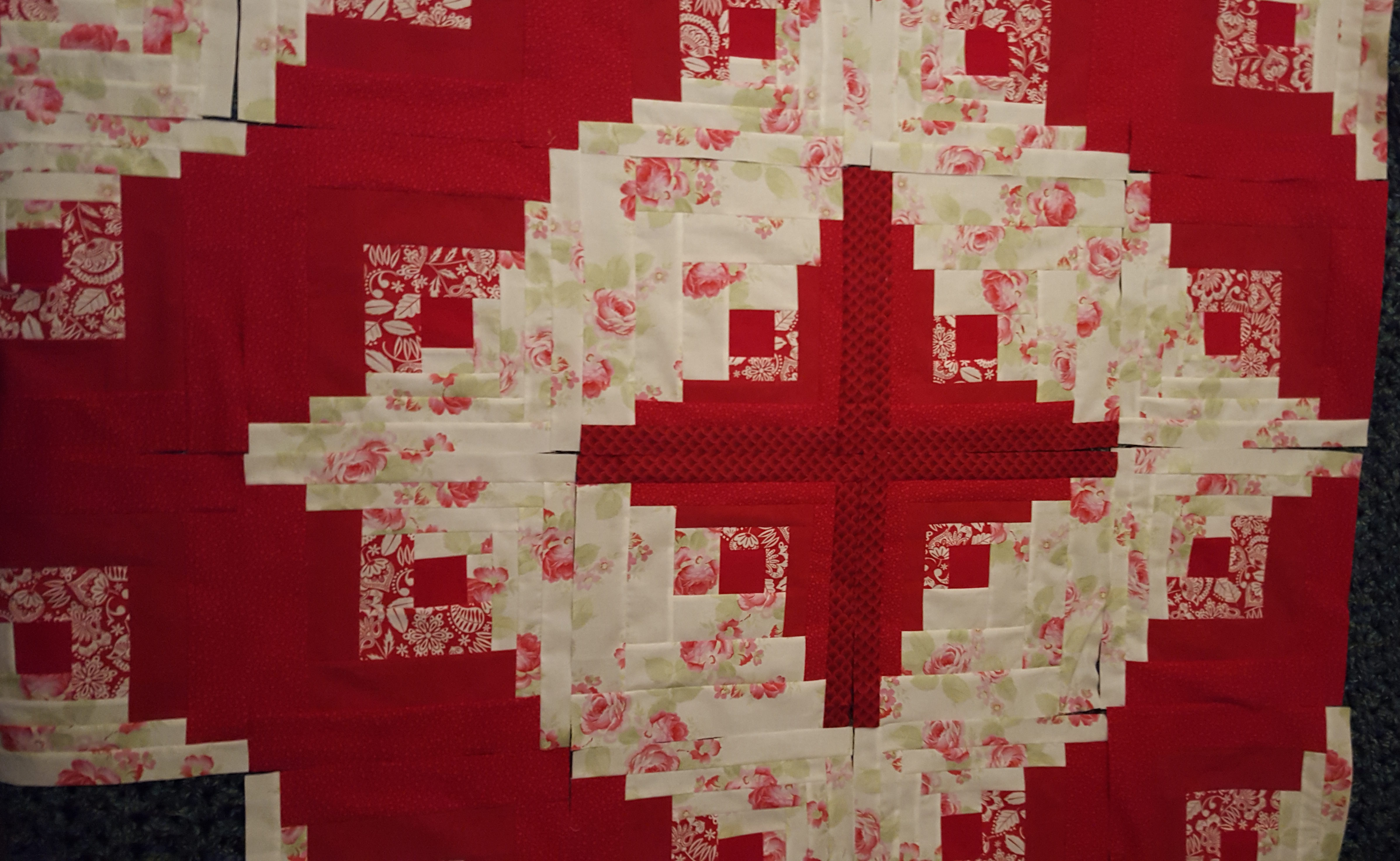 Curved Log Cabin Anniversary Quilt